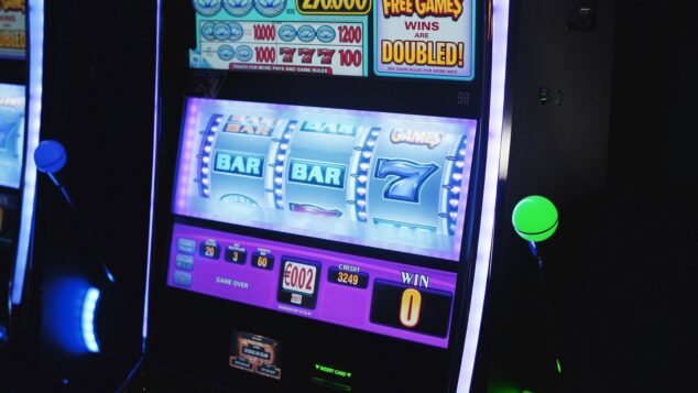 Signs You Need to Take a Break From Playing Slots